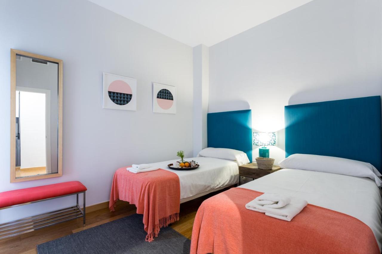 Apartamentos Rg Alameda De Hercules Sevilla Kültér fotó